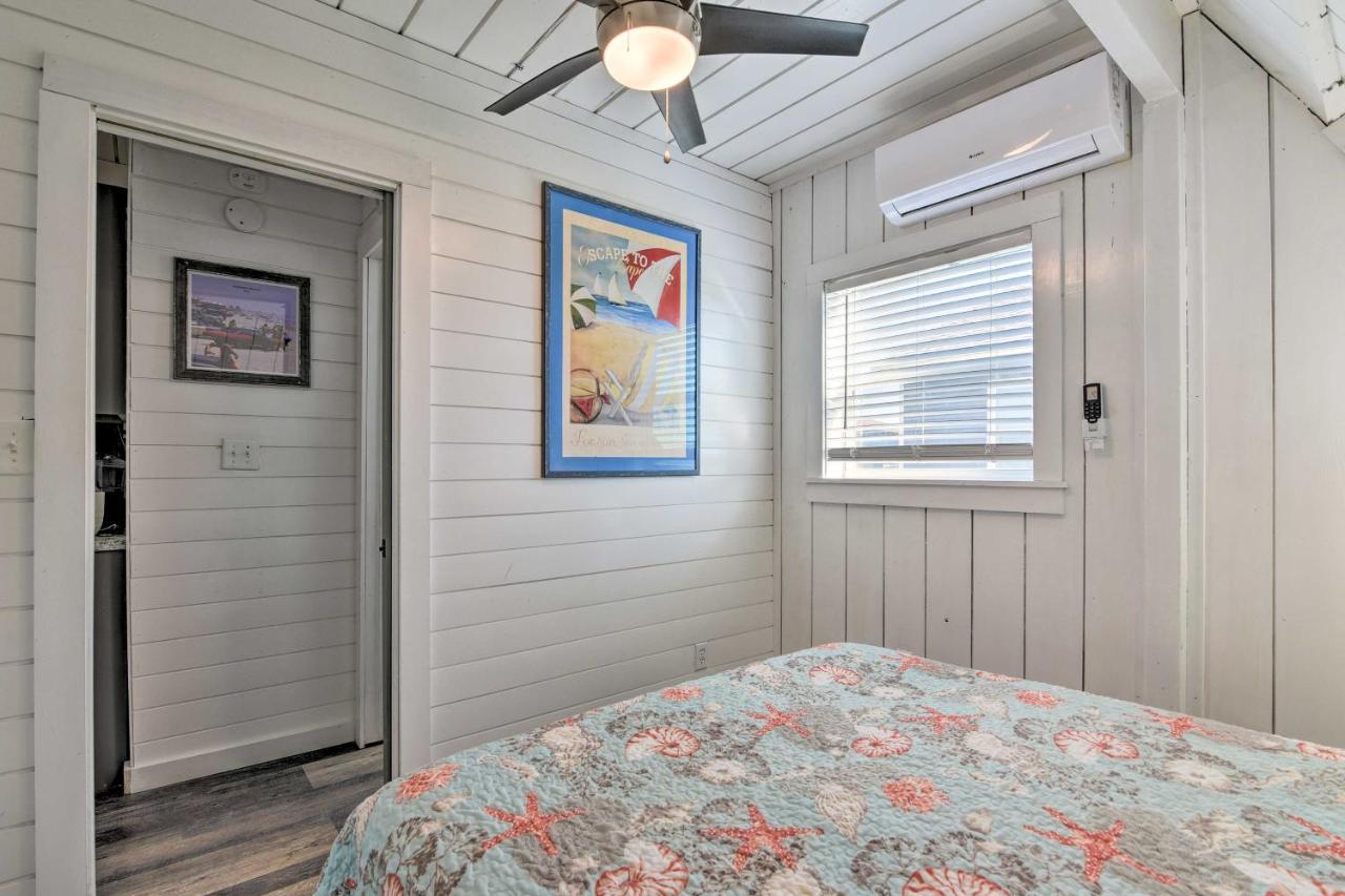 A-Frame Home With Deck - 2 Blocks To Surfside Beach! Esterno foto