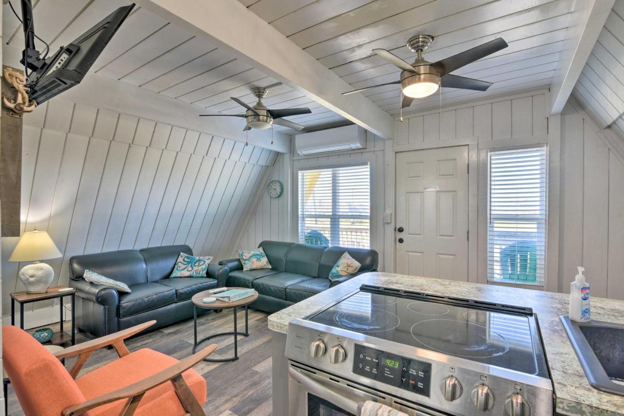 A-Frame Home With Deck - 2 Blocks To Surfside Beach! Esterno foto