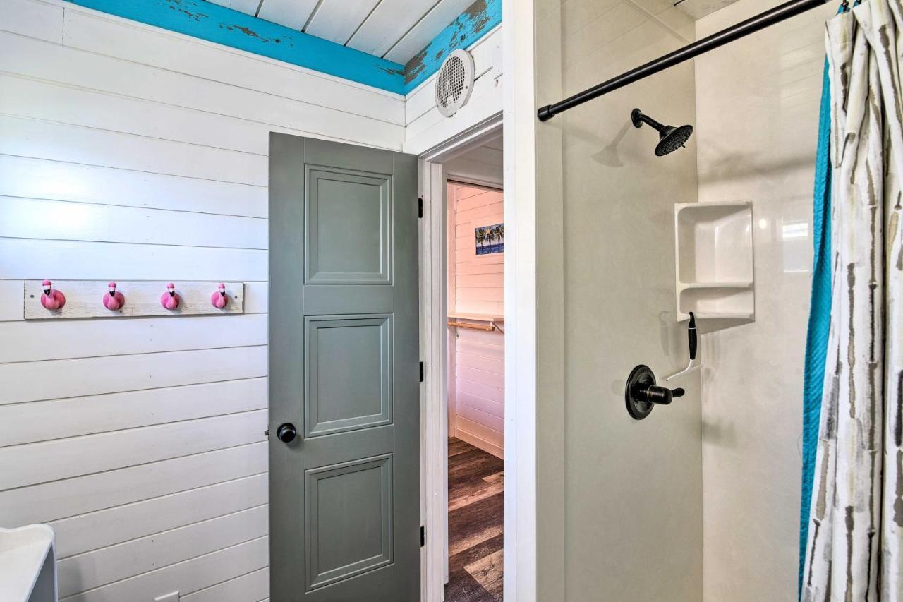 A-Frame Home With Deck - 2 Blocks To Surfside Beach! Esterno foto